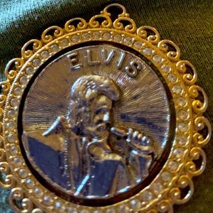 Elvis Presley medallion